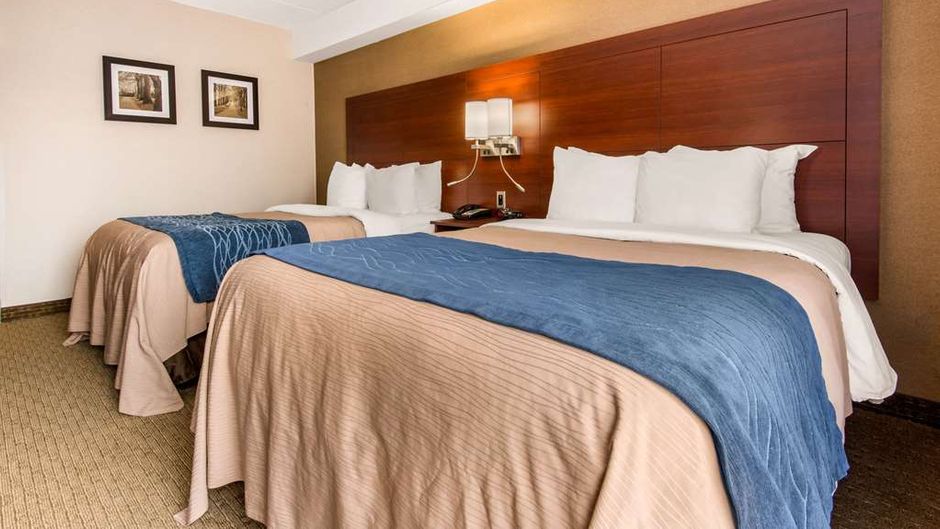 Comfort Inn Airport West Room