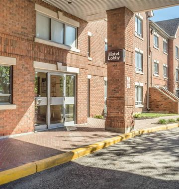 Comfort Suites London