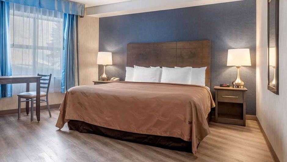 Quality Suites Quebec Suite
