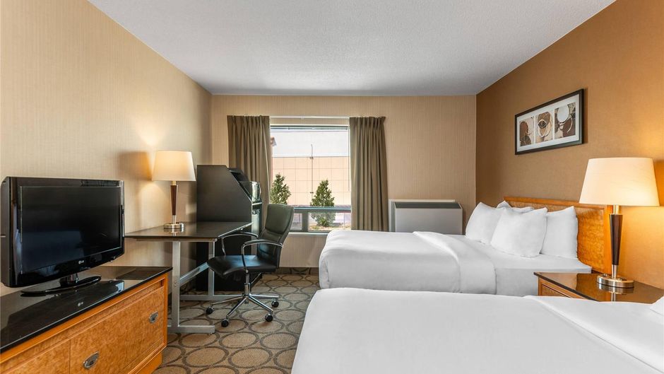 Comfort Inn Regina East Room