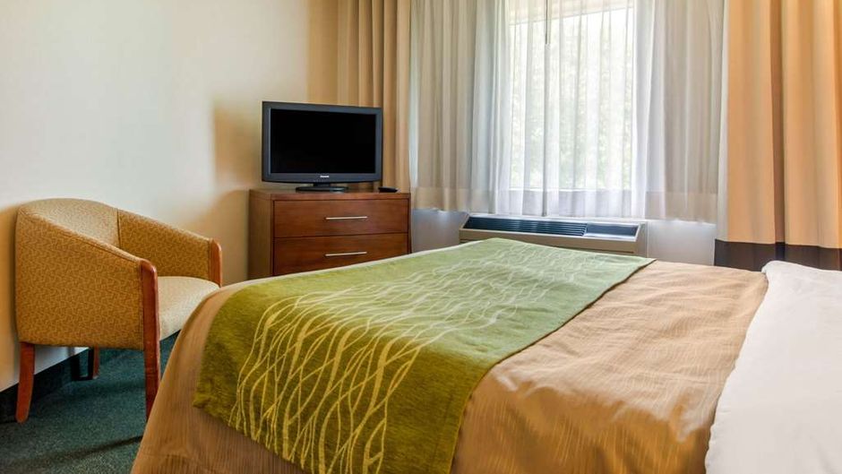 Comfort Inn & Suites Shawinigan Suite
