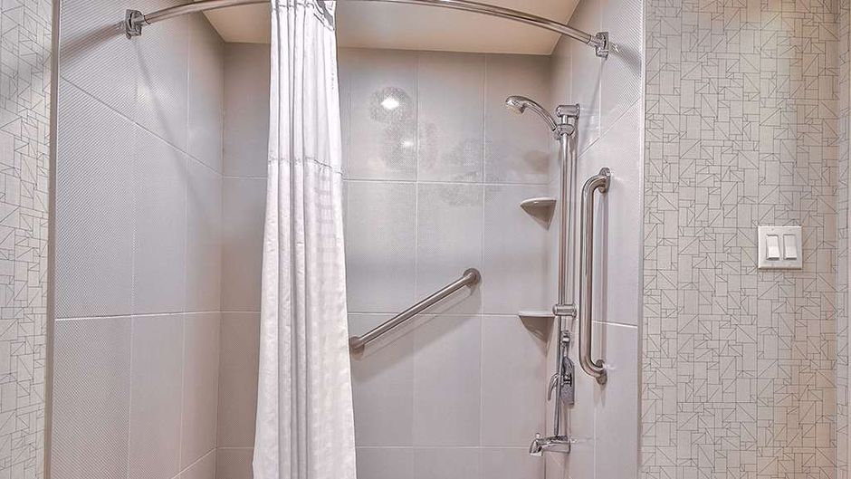 Comfort Inn & Suites South Suite