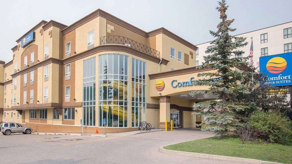Comfort Inn & Suites University Exterior