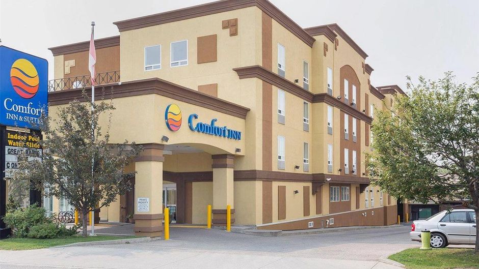 Comfort Inn & Suites University Exterior