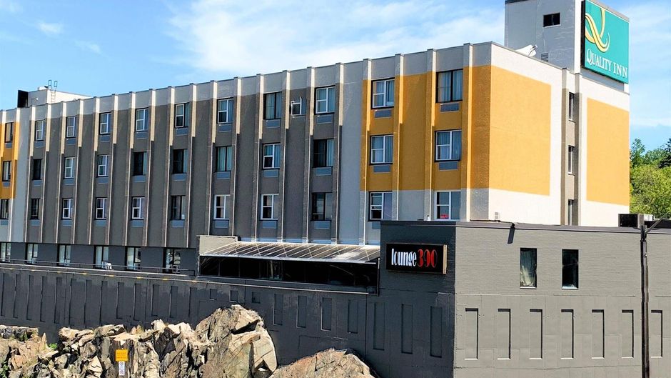 Quality Inn & Conference Center Exterior