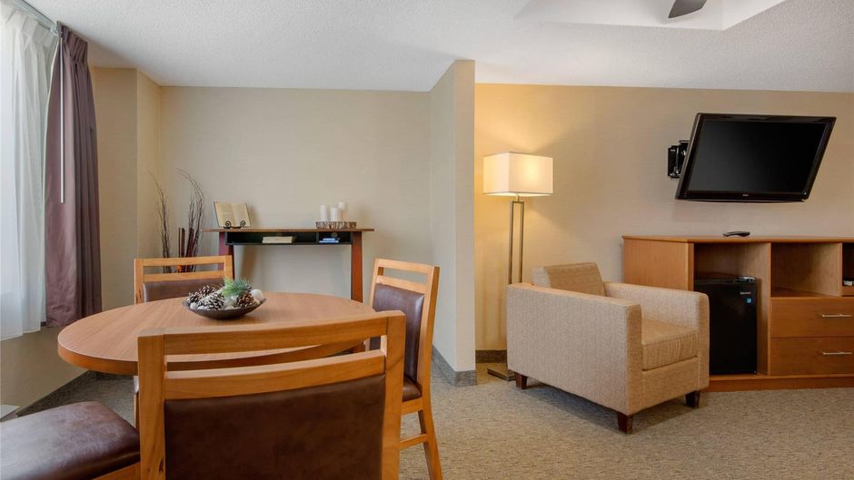 Quality Inn & Conference Center Suite