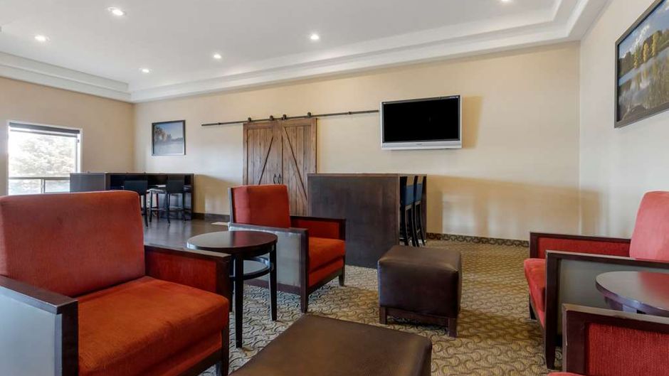 Comfort Inn Lethbridge Lobby