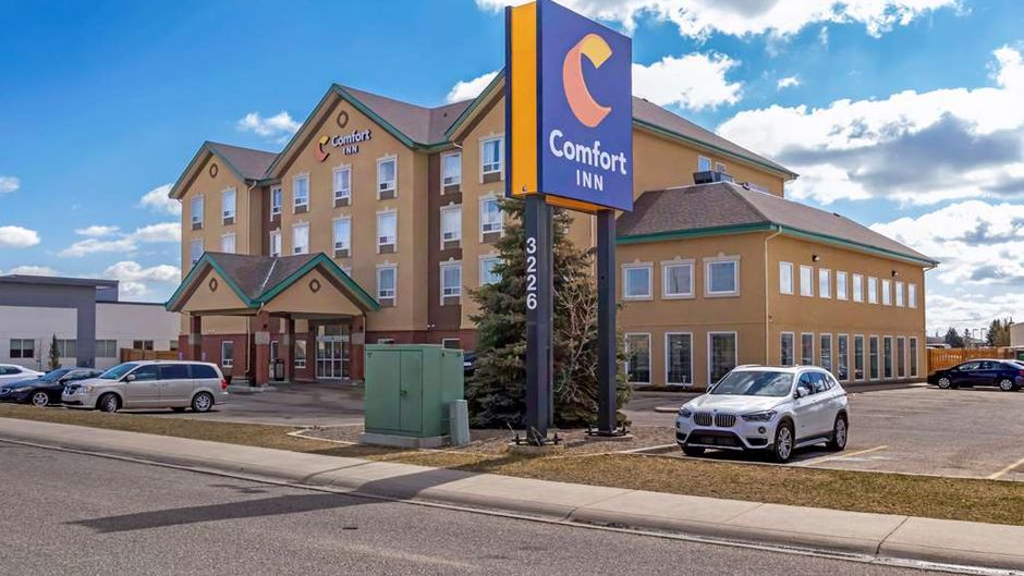 Comfort Inn Lethbridge Exterior