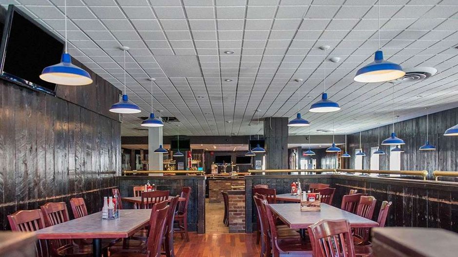 Econo Lodge Smiths Falls Restaurant