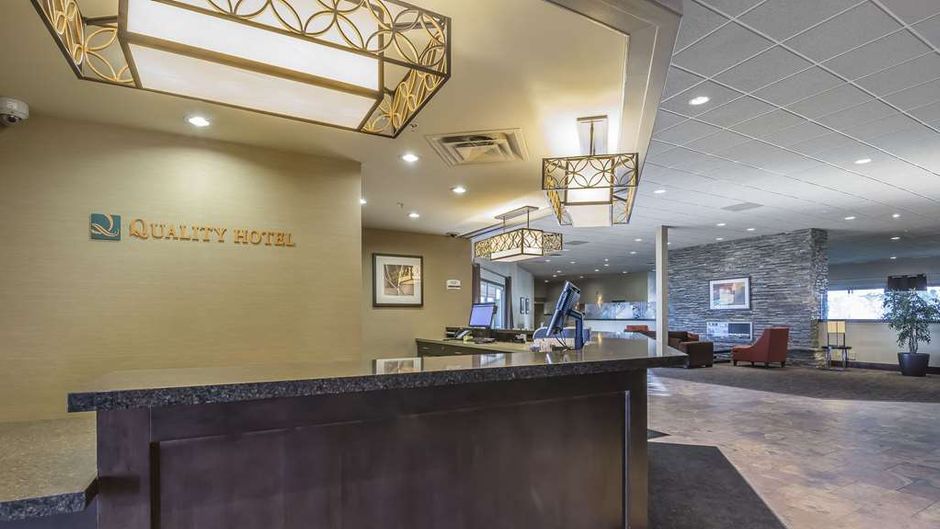 Quality Hotel & Conference Centre Lobby