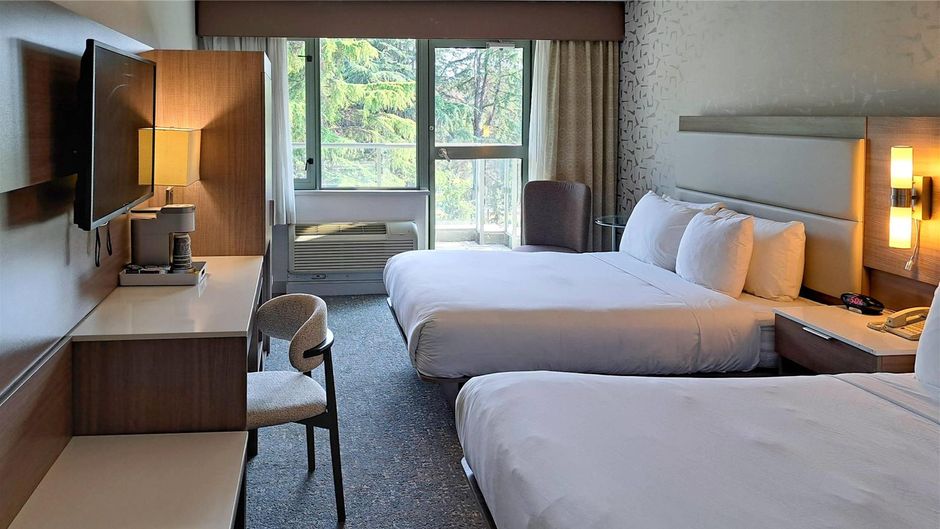 Comfort Hotel Vancouver Airport Suite