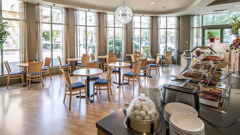 Comfort Hotel Vancouver Airport Restaurant