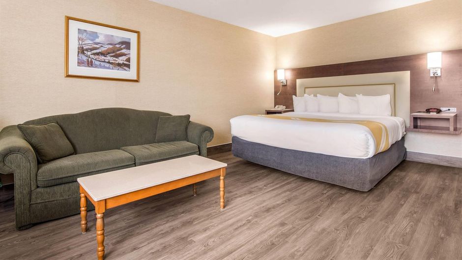 Quality Inn & Suites Conference Room