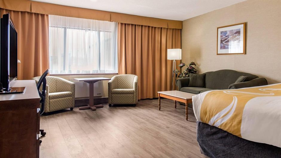 Quality Inn & Suites Conference Room