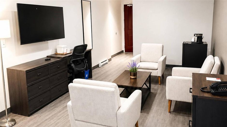 Quality Inn & Suites Conference Suite