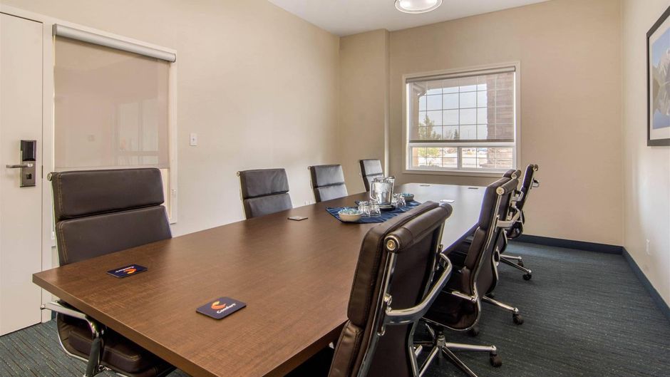 Comfort Inn & Suites Red Deer Meeting
