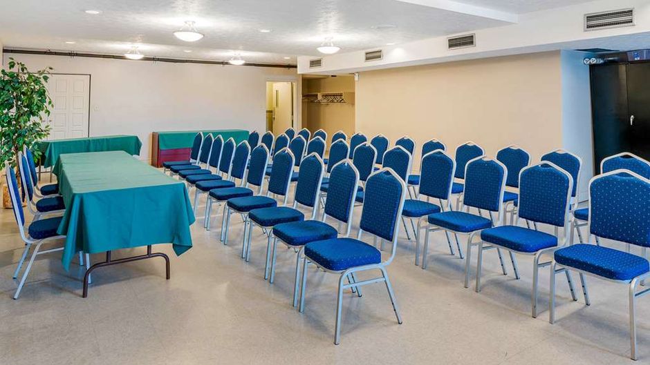 Quality Hotel & Suites Sherbrooke Meeting