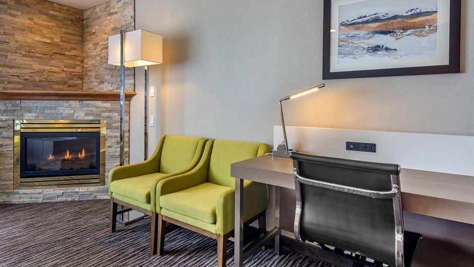 Quality Inn Room