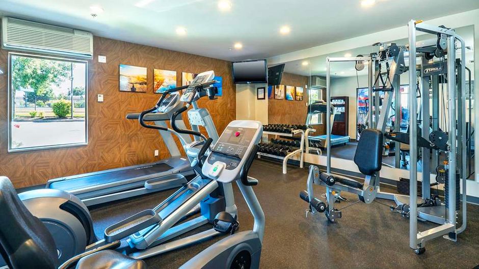 Comfort Suites Kelowna Health