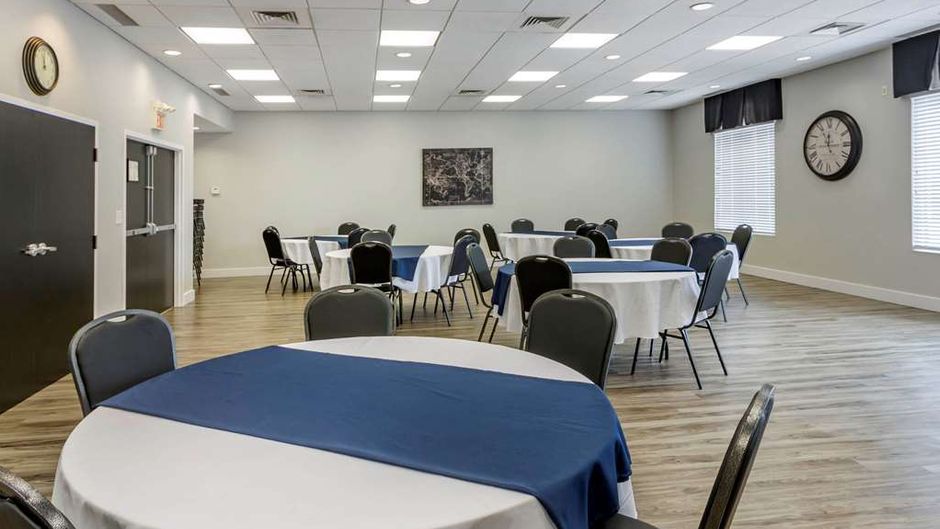 Comfort Inn Sturgeon Falls Meeting
