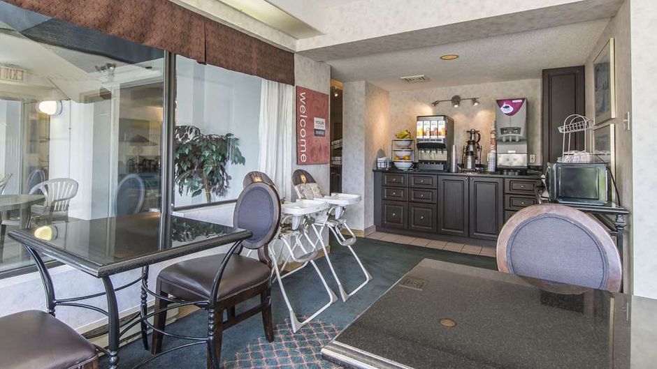 Comfort Inn Cornwall Restaurant