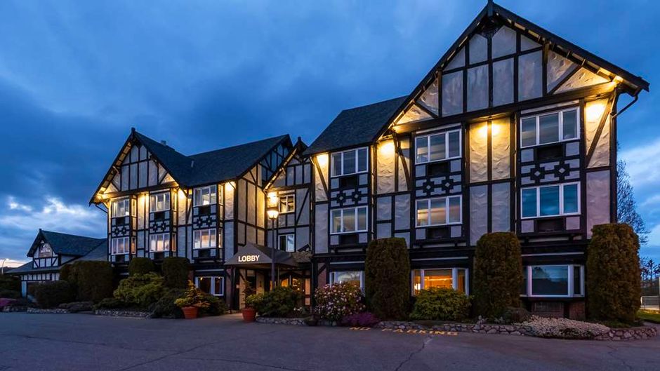 Quality Inn Waddling Dog Exterior