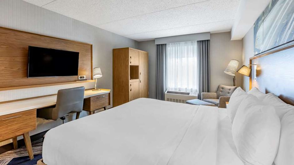 Comfort Inn Sarnia Room