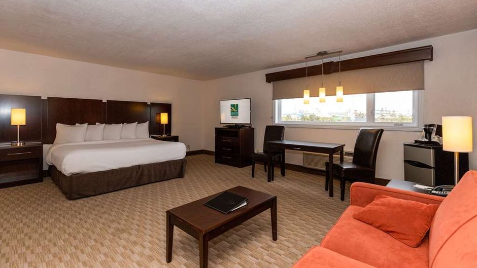 Quality Inn & Suites Matane Suite