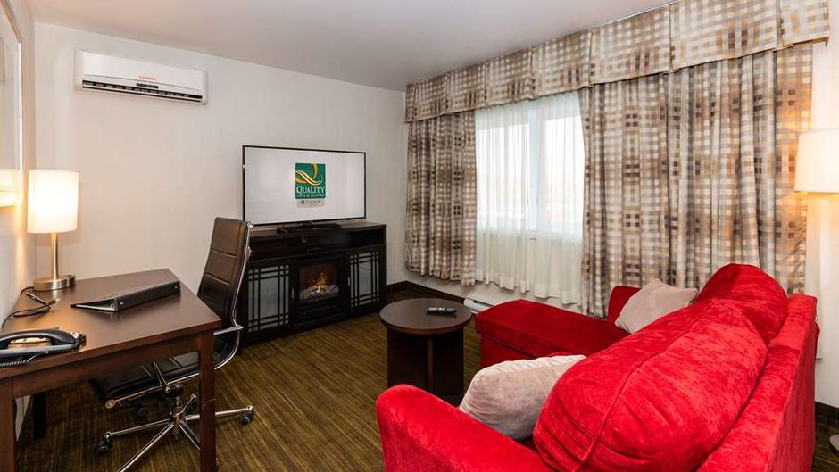 Quality Inn & Suites Matane Suite