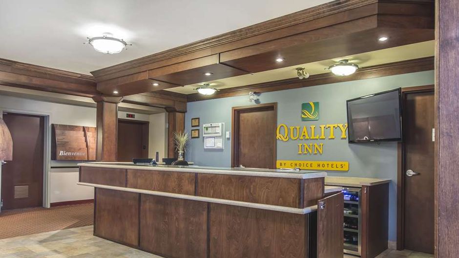 Quality Inn Lobby