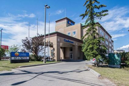 Comfort Inn & Suites Airport