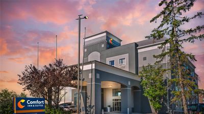 Comfort Inn & Suites Airport