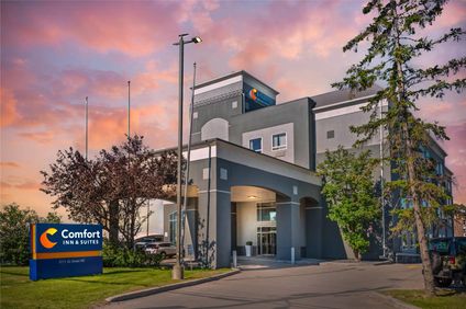 Comfort Inn & Suites Airport
