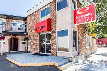 Econo Lodge and Suites Drumheller