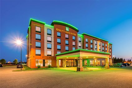 Quality Inn & Suites Levis