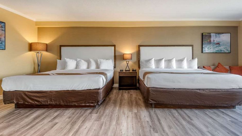 Quality Inn and Suites Suite