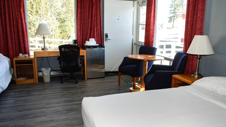 Rodeway Inn Grand Falls Room