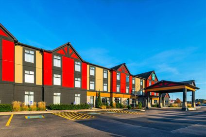 Quality Inn & Suites Petawawa