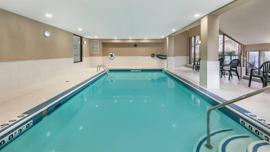 Quality Hotel Burlington Pool