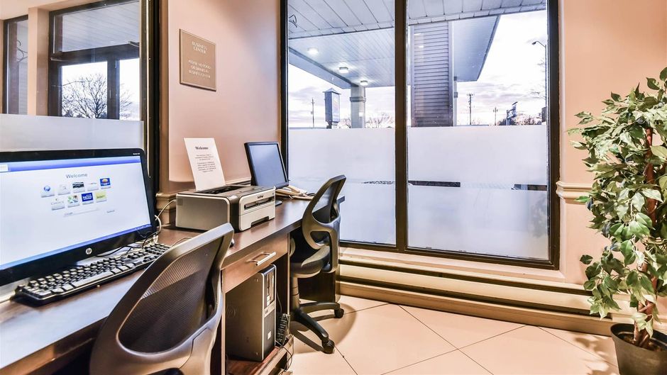 Comfort Inn & Suites Ambassador Bridge Other