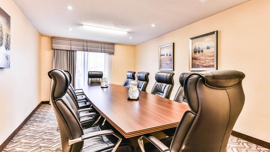 Comfort Inn & Suites Ambassador Bridge Meeting