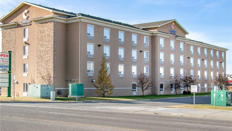 Comfort Inn & Suites Exterior