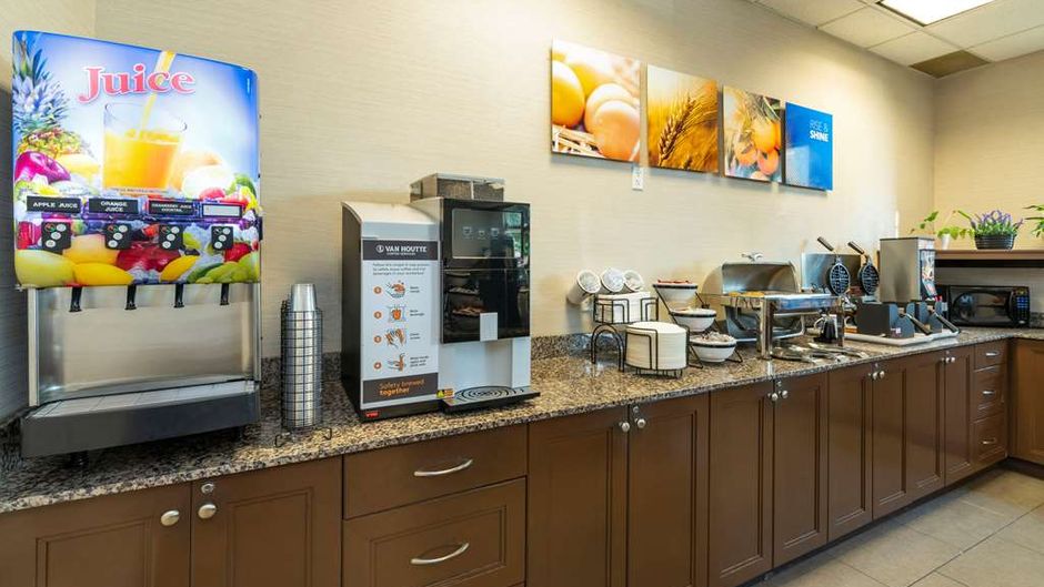 Comfort Inn & Suites Surrey Restaurant