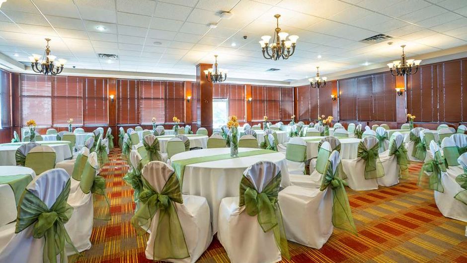 Comfort Inn & Suites Surrey Meeting