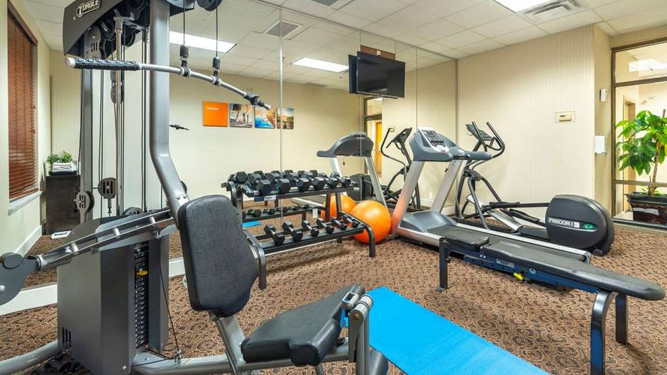 Comfort Inn & Suites Surrey Health