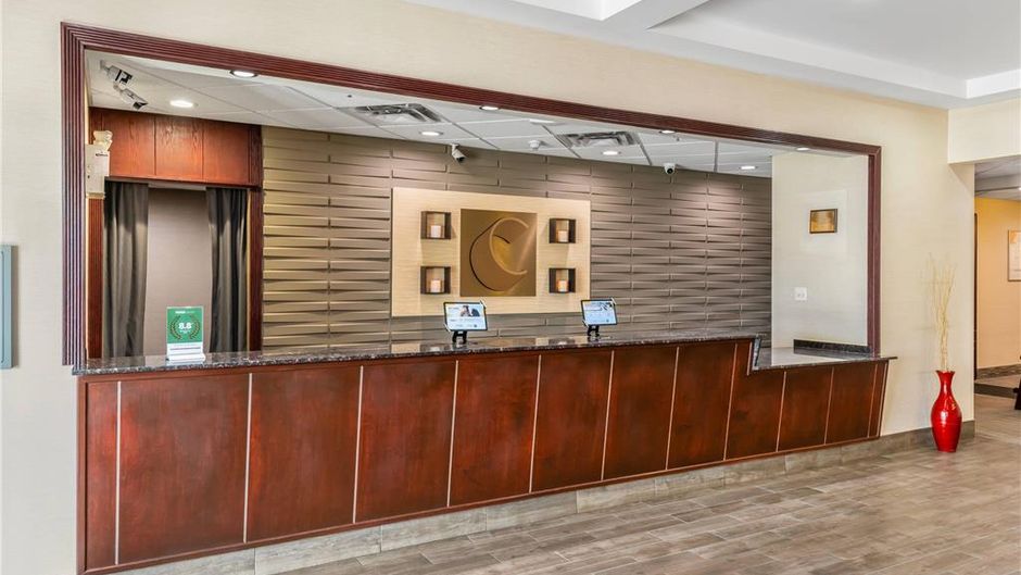 Comfort Inn Dawson Creek Lobby