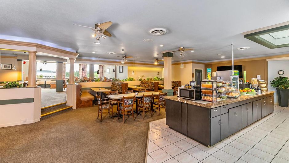 Quality Inn & Suites Restaurant