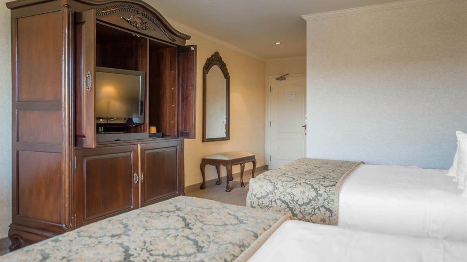 St Christophe Hotel, Ascend Collection Suite