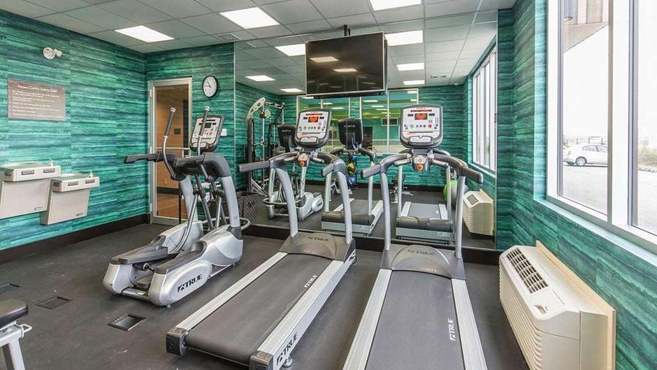 Comfort Inn & Suites Calgary Health