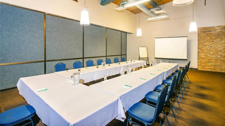 Quality Inn Rouyn-Noranda Meeting